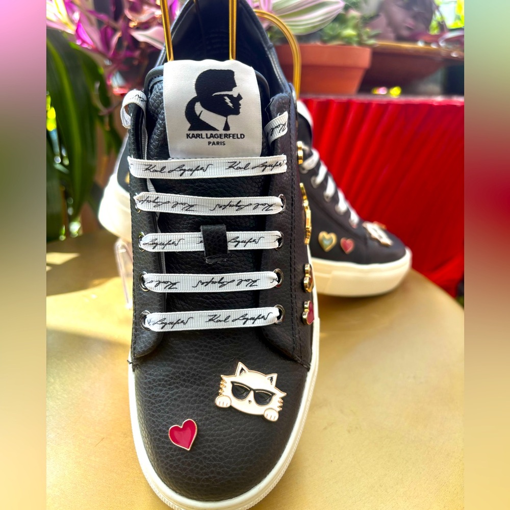 Karl Lagerfeld women’s cate pins sneaker. Black size 9 like new, worn 1x